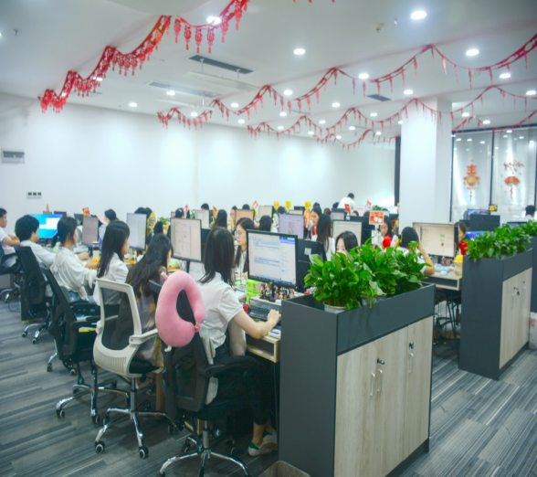 万联芯规范整洁的办公环境